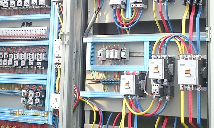 تابلو برق متال انکلوزد چه قسمت هایی دارد؟