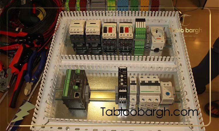 طراحی داخلی تابلو برق